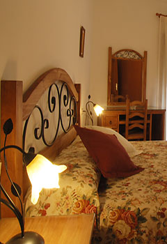 Accommodation in Tabernas, desert of Almeria, Andalusia - Hostel El puente